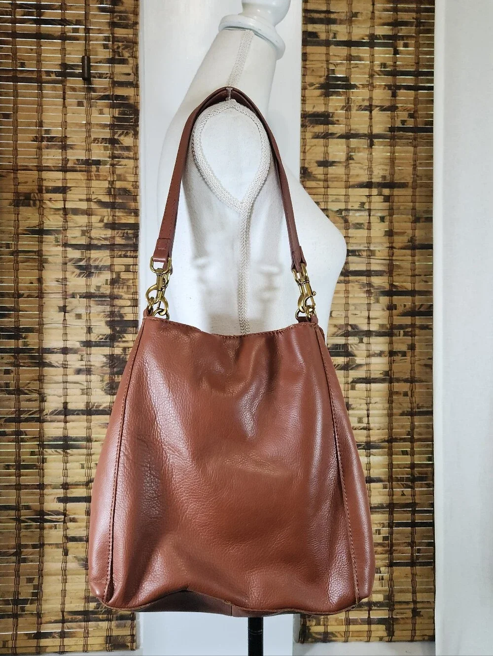 Meet Your New Everyday Icon: The American Leather Co. Bucket Bag